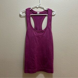 Vivid Plum swiftly tank race length